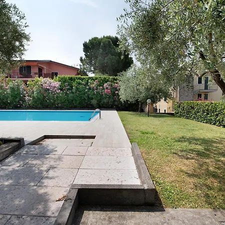 Residence Bardolino דירה