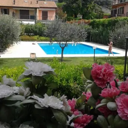 Residence Bardolino 아파트 바르돌리노