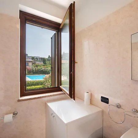 Residence Bardolino 아파트 바르돌리노